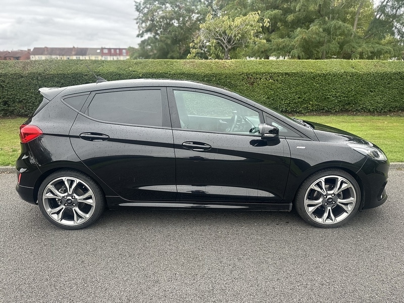Used Ford Fiesta 2020 for sale - 75957539: Photo 2