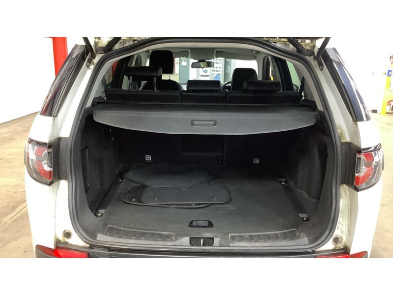 Used Land Rover Discovery Sport 2017 for sale - 76758757: Photo 11