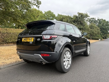 Used Land Rover Range Rover Evoque 2019 for sale - 79567795: Photo