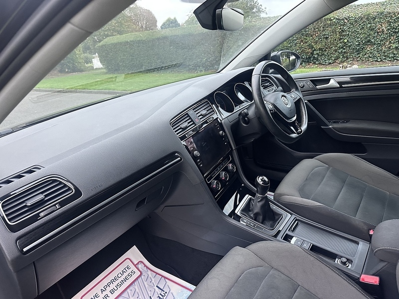 Used Volkswagen Golf 2017 for sale - 76022445: Photo 17
