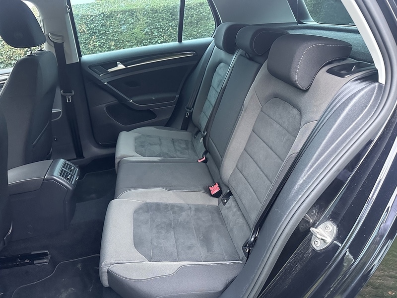 Used Volkswagen Golf 2017 for sale - 76022445: Photo 19