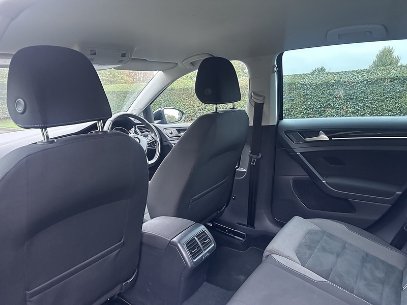 Used Volkswagen Golf 2017 for sale - 76022445: Photo 20