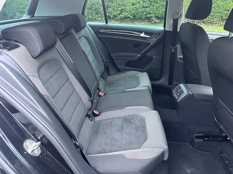 Used Volkswagen Golf 2017 for sale - 76022445: Photo 21