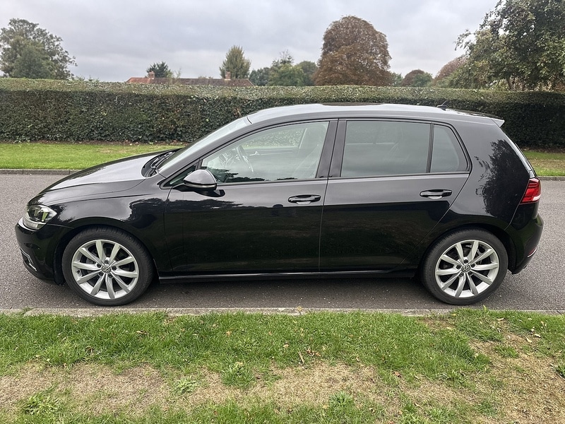 Used Volkswagen Golf 2017 for sale - 76022445: Photo 9