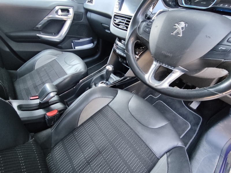 Used Peugeot 2008 2015 for sale - 77558369: Photo 14