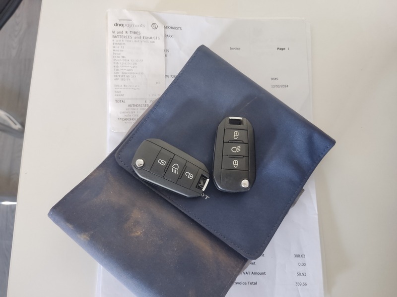 Used Peugeot 2008 2015 for sale - 77558369: Photo 24