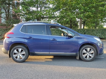 Used Peugeot 2008 2015 for sale - 77558369: Photo