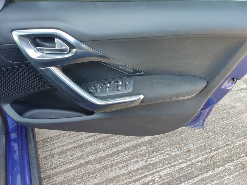 Used Peugeot 2008 2015 for sale - 77558369: Photo 35