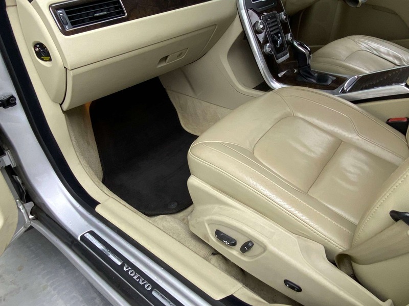 Used Volvo S80 2014 for sale - 77053669: Photo 28