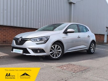 Used Renault Megane 2017 for sale - 78501904: Photo