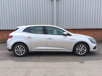 Used Renault Megane 2017 for sale - 78501904: Photo