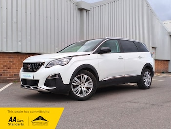 Peugeot - 5008