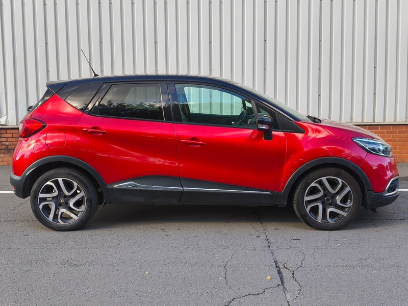Used Renault Captur 2017 for sale - 76098369: Photo 2