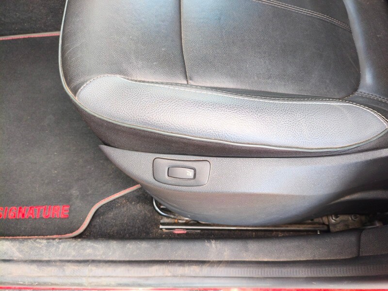 Used Renault Captur 2017 for sale - 76098369: Photo 38