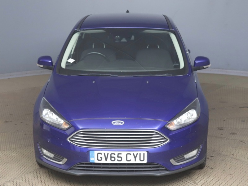 Used Ford Focus 2015 for sale - 76686902: Photo 2