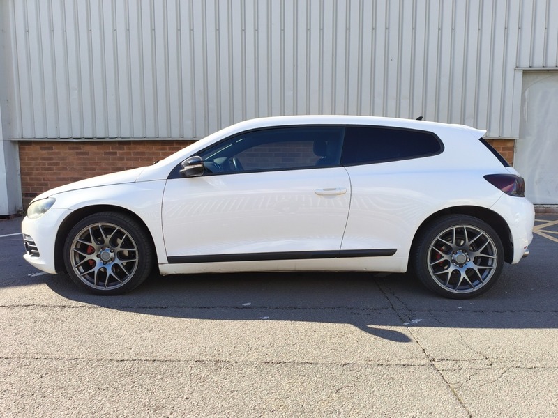 Used Volkswagen Scirocco 2012 for sale - 77236950: Photo 2