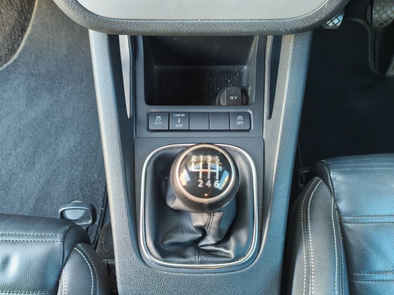 Used Volkswagen Scirocco 2012 for sale - 77236950: Photo 33