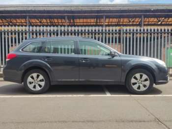 Used Subaru Outback 2010 for sale - 74986091: Photo