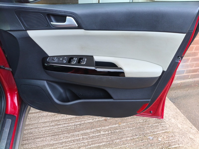 Used Kia Sportage 2016 for sale - 76527290: Photo 42