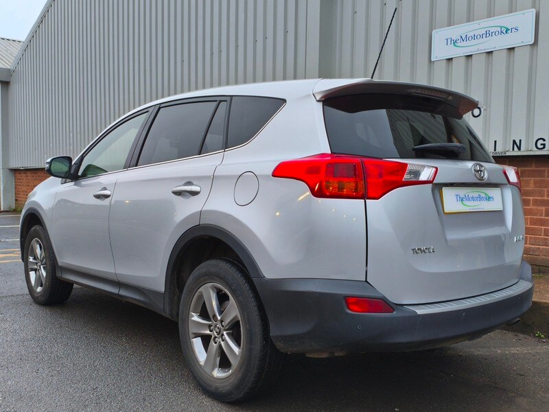 Used Toyota RAV4 2015 for sale - 77572431: Photo 10