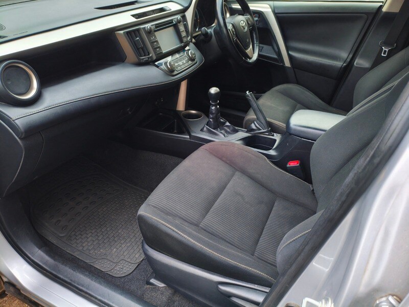 Used Toyota RAV4 2015 for sale - 77572431: Photo 28