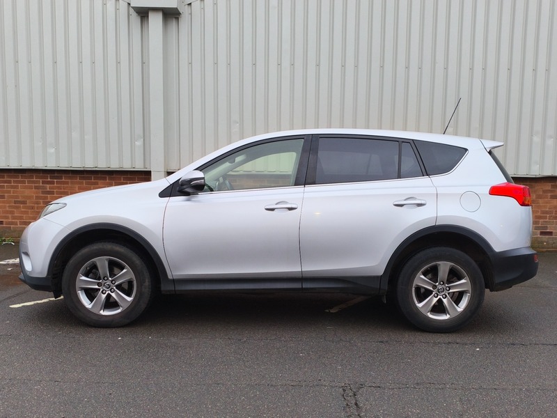 Used Toyota RAV4 2015 for sale - 77572431: Photo 3
