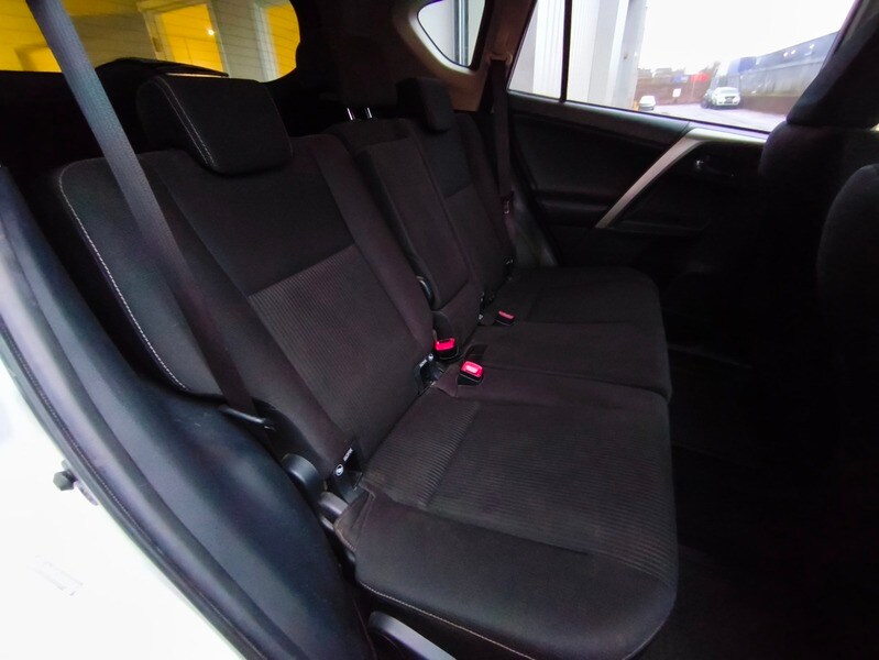 Used Toyota RAV4 2015 for sale - 77572431: Photo 32