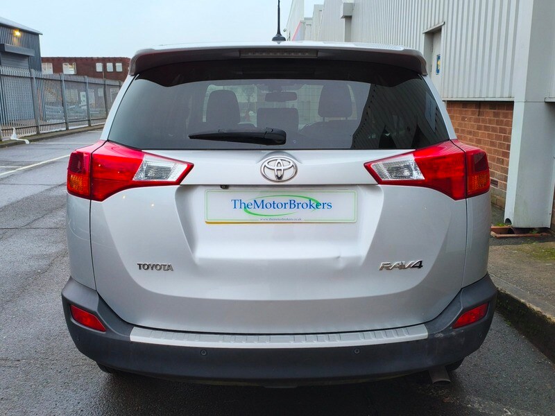 Used Toyota RAV4 2015 for sale - 77572431: Photo 9