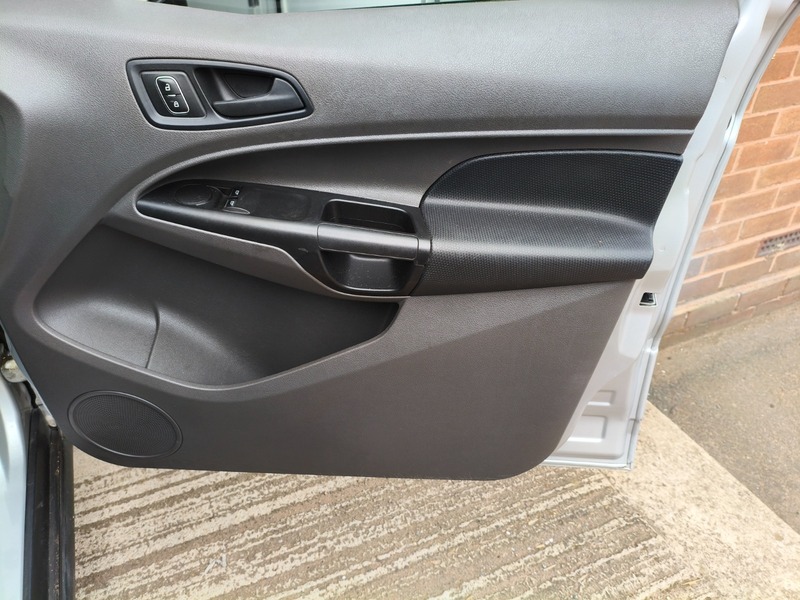 Used Ford Transit Connect 2018 for sale - 76313343: Photo 30