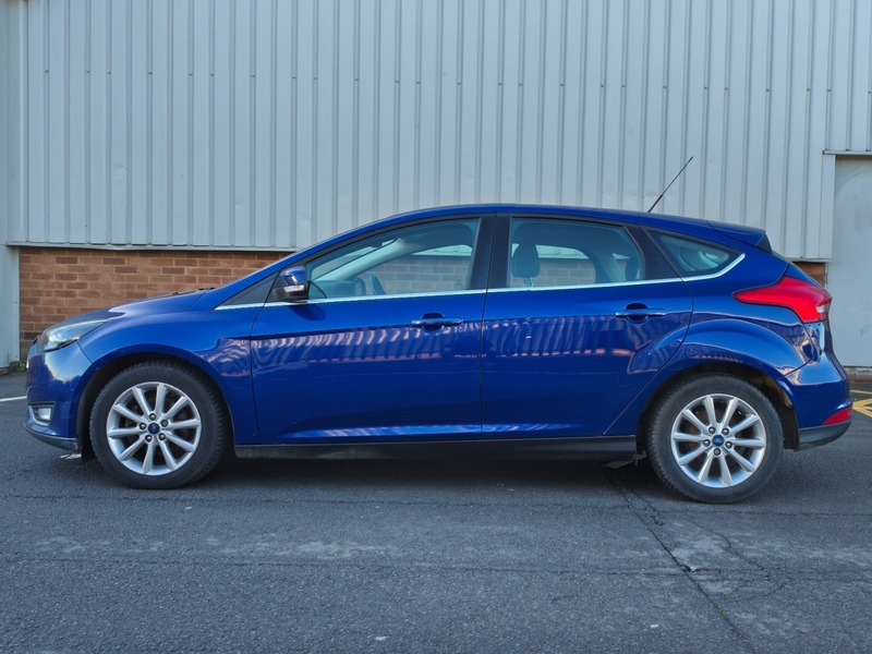 Used Ford Focus 2015 for sale - 77021746: Photo 2