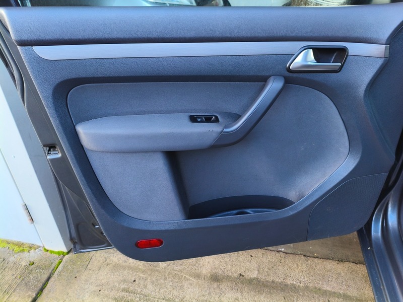 Used Volkswagen Touran 2014 for sale - 77213192: Photo 29