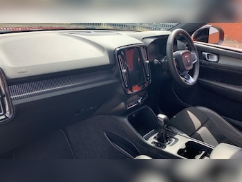 Used Volvo XC40 2019 for sale - 79586005: Photo