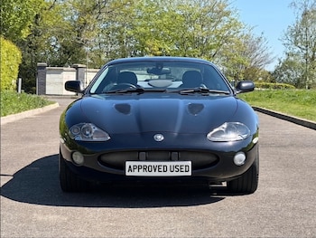 Used Jaguar XKR 2004 for sale - 79543930: Photo