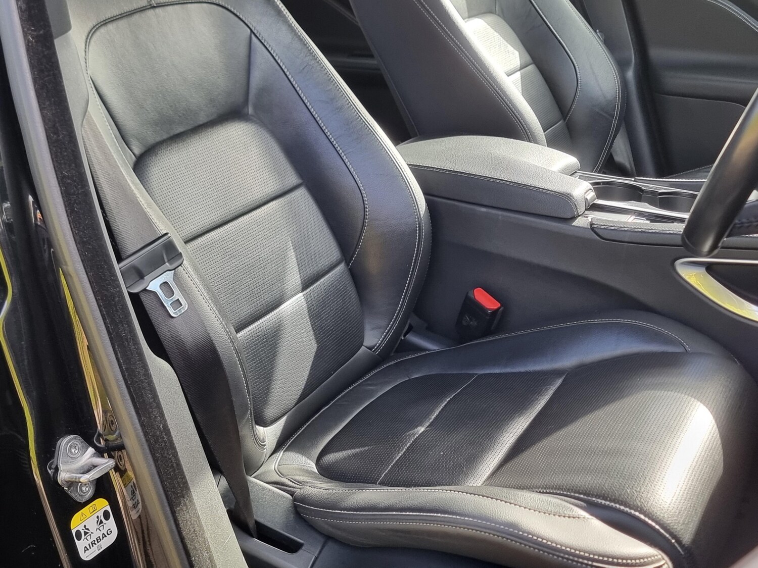 Used Jaguar F-Pace 2017 for sale - 77984140: Photo 14