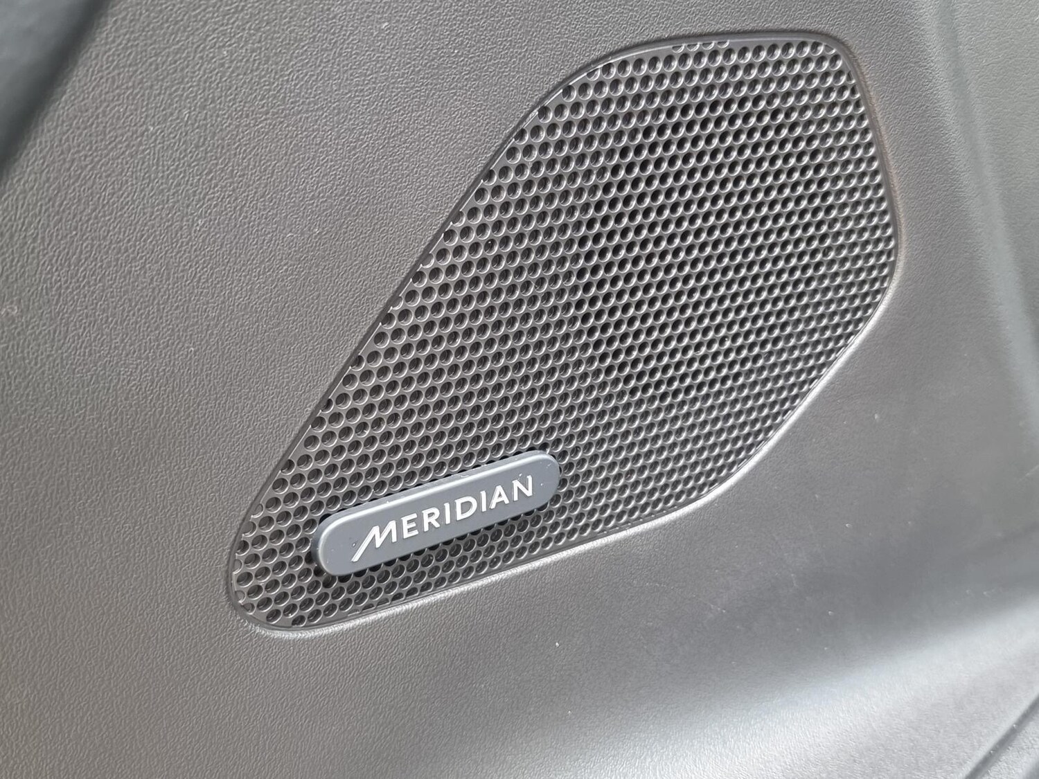 Used Jaguar F-Pace 2017 for sale - 77984140: Photo 17