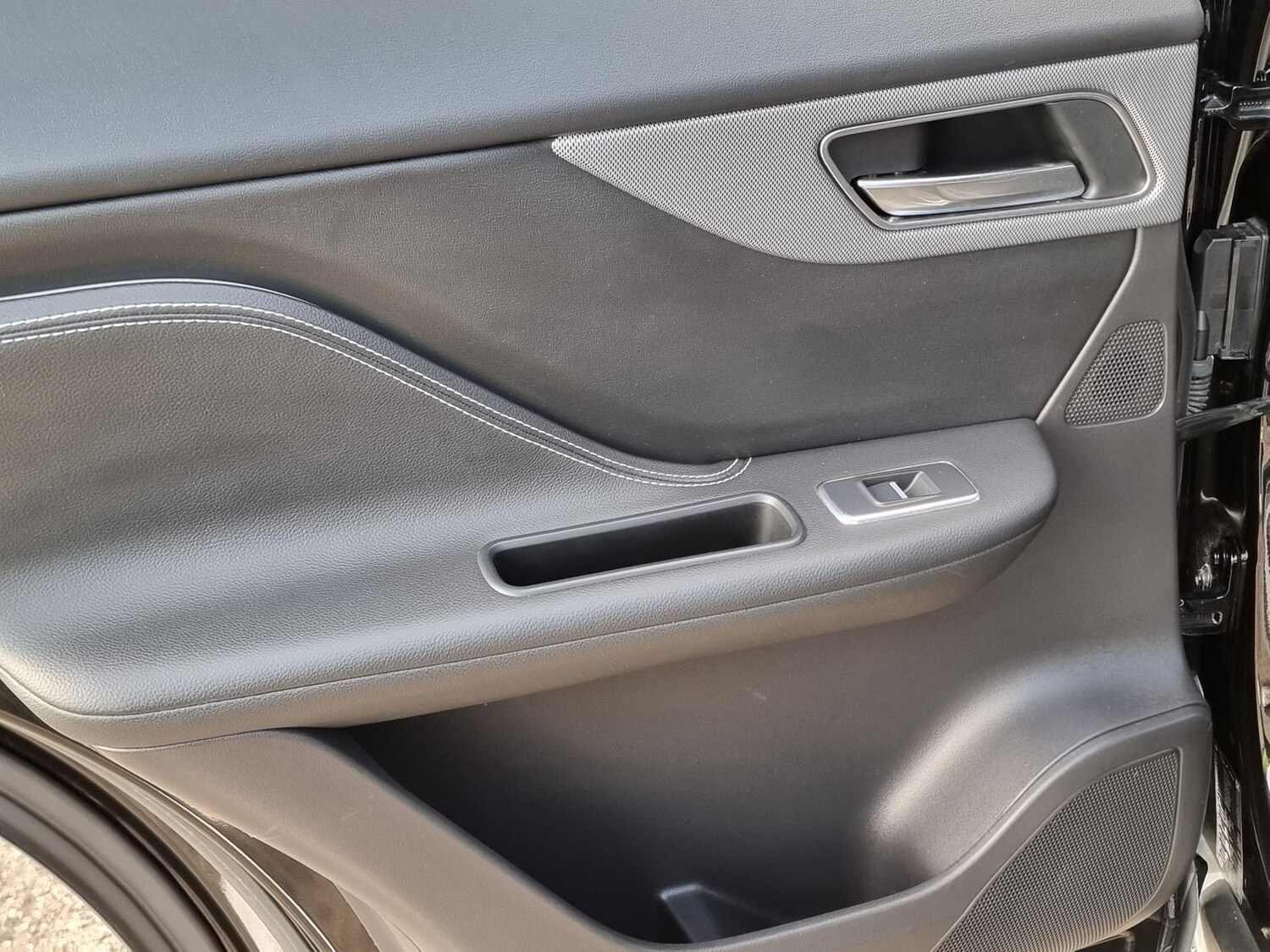 Used Jaguar F-Pace 2017 for sale - 77984140: Photo 35