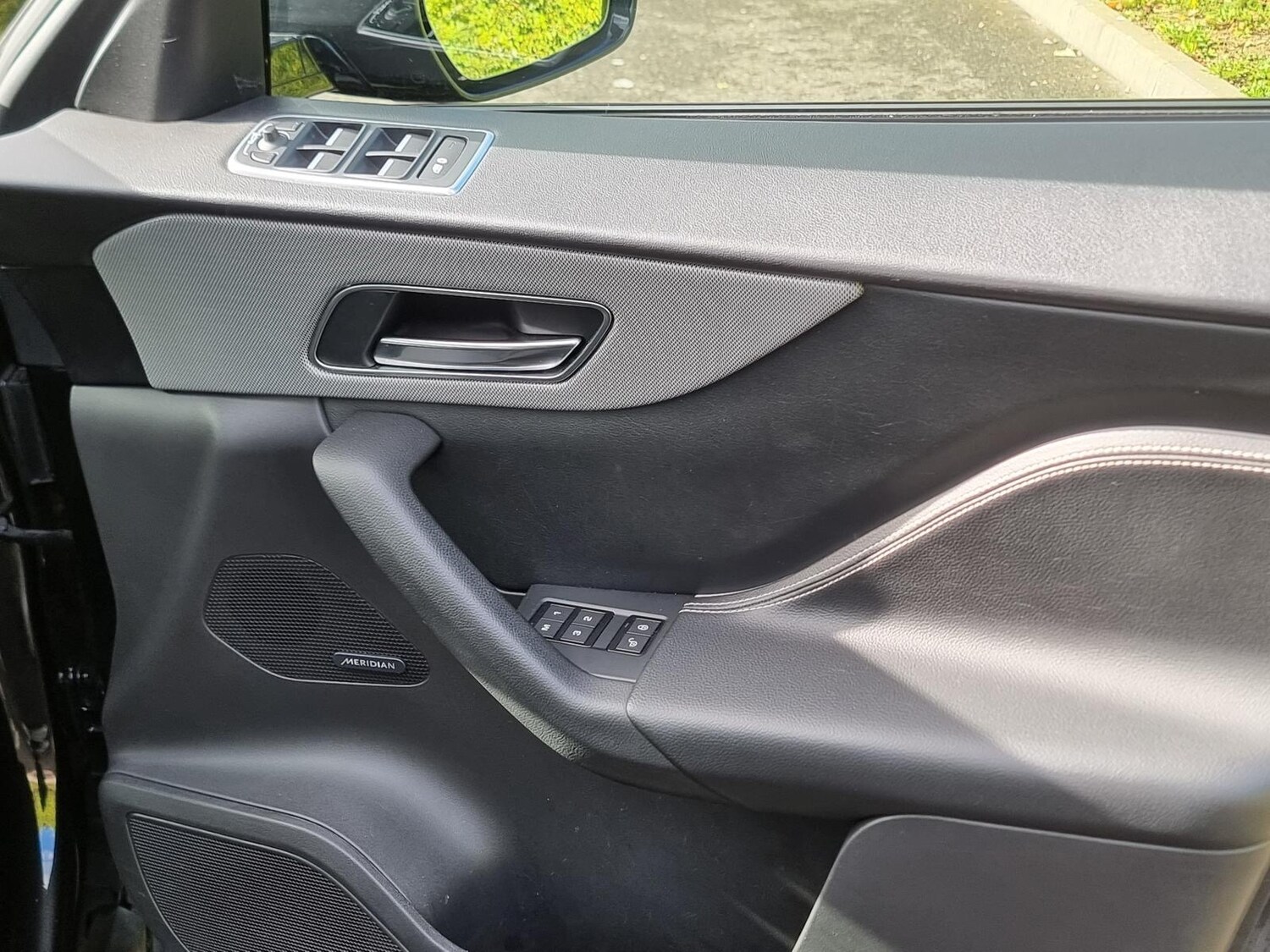 Used Jaguar F-Pace 2017 for sale - 77984140: Photo 38