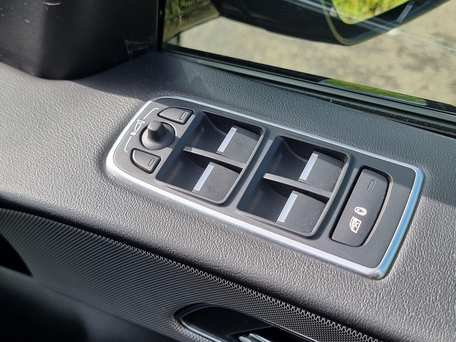 Used Jaguar F-Pace 2017 for sale - 77984140: Photo 41