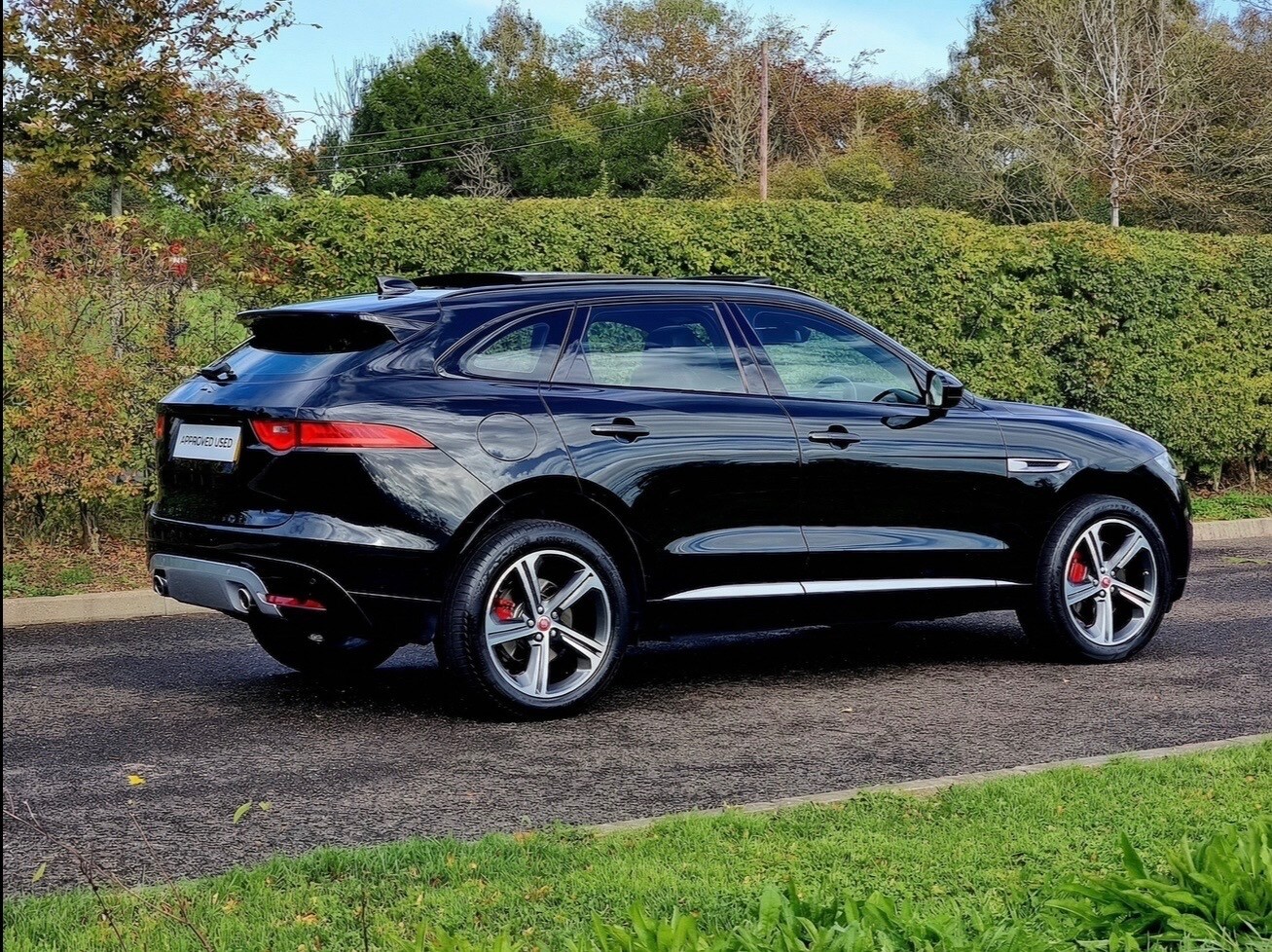 Used Jaguar F-Pace 2017 for sale - 77984140: Photo 6