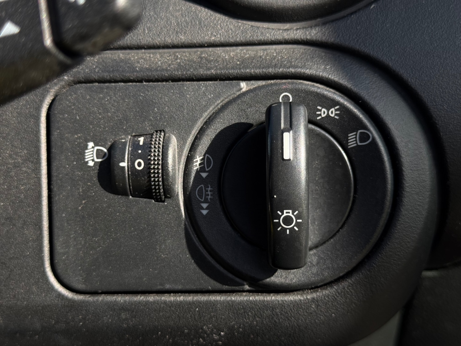 Used Ford Fiesta 2004 for sale - 76625409: Photo 23