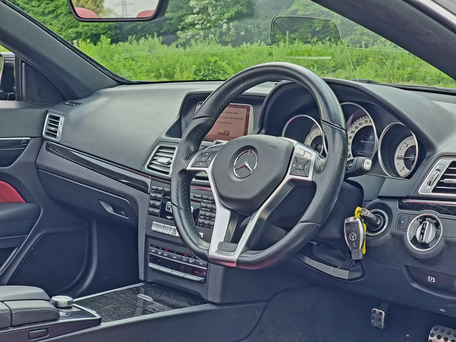 Used Mercedes-Benz E Class 2013 for sale - 76613522: Photo 12