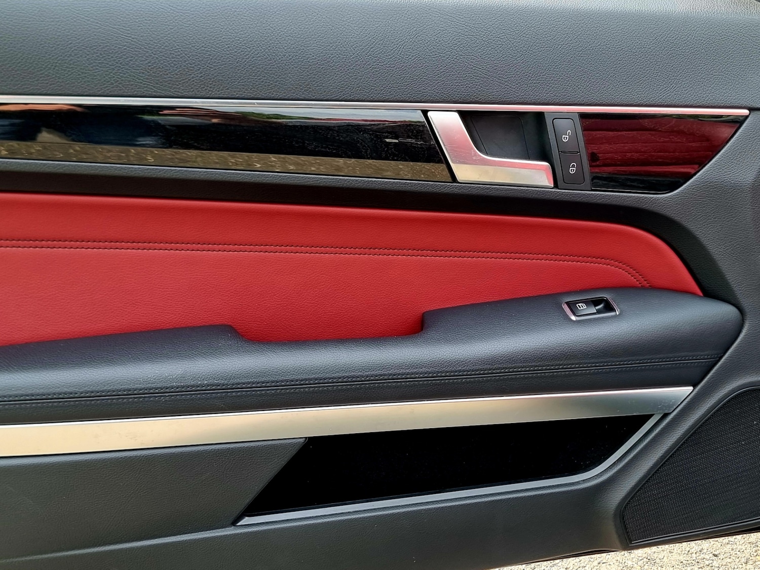 Used Mercedes-Benz E Class 2013 for sale - 76613522: Photo 14