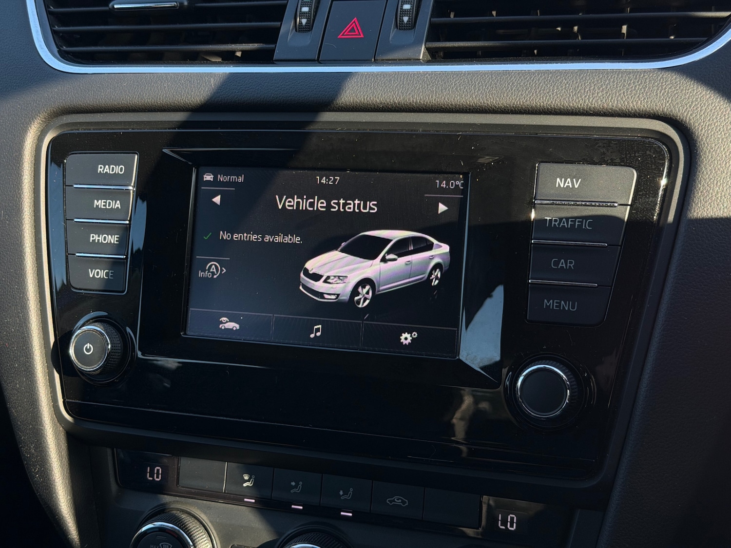 Used Skoda Octavia 2014 for sale - 77656729: Photo 32