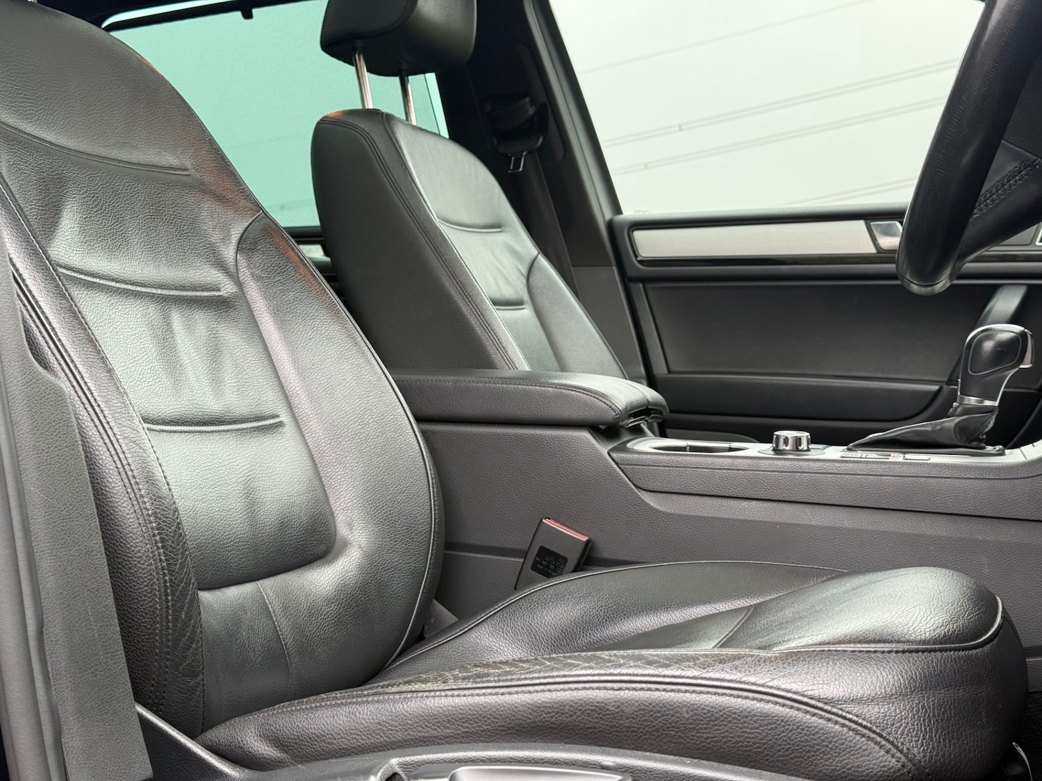 Used Volkswagen Touareg 2012 for sale - 77324337: Photo 30