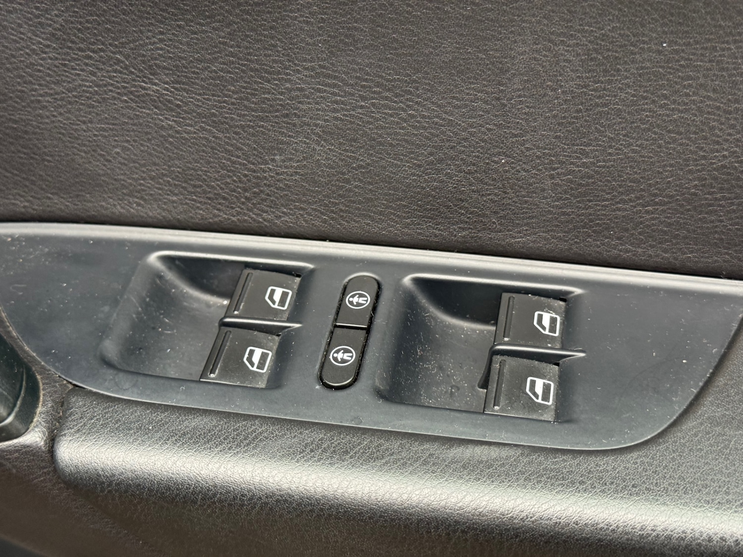 Used Volkswagen Touareg 2012 for sale - 77324337: Photo 39