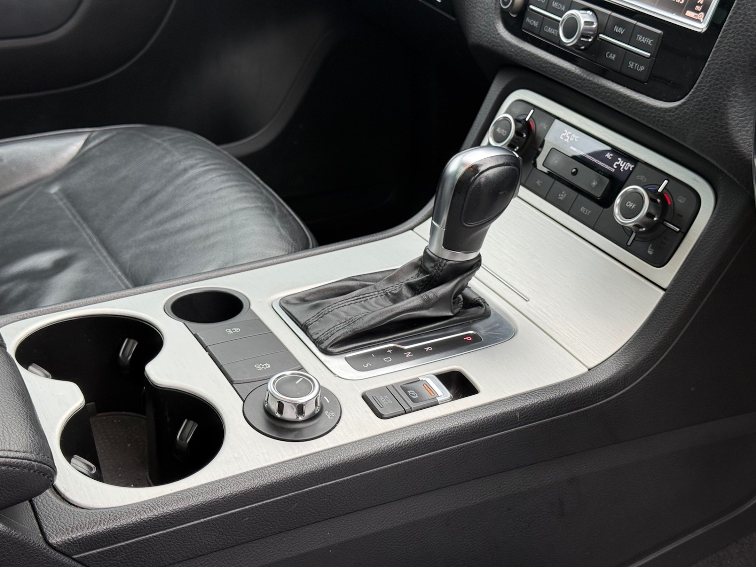 Used Volkswagen Touareg 2012 for sale - 77324337: Photo 41