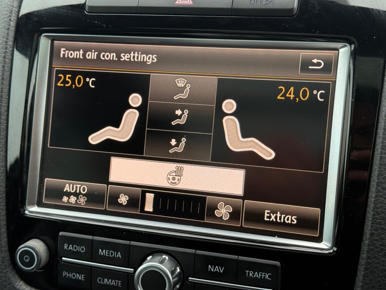 Used Volkswagen Touareg 2012 for sale - 77324337: Photo 49