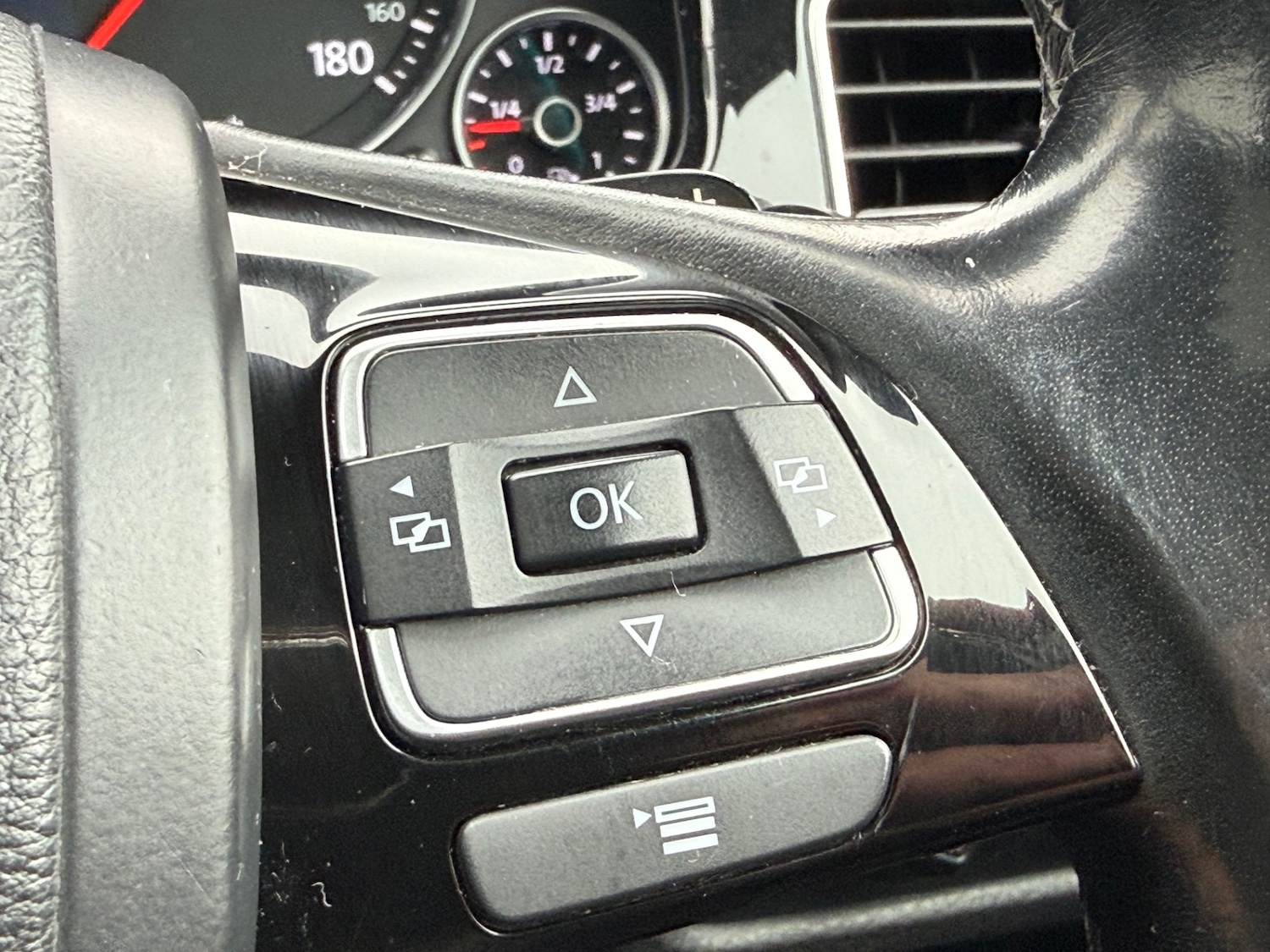 Used Volkswagen Touareg 2012 for sale - 77324337: Photo 54