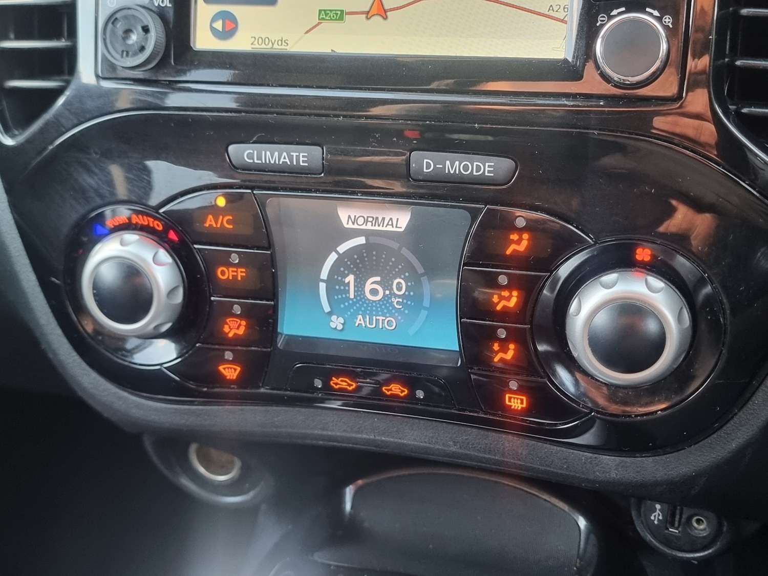 Used Nissan Juke 2014 for sale - 76638687: Photo 10