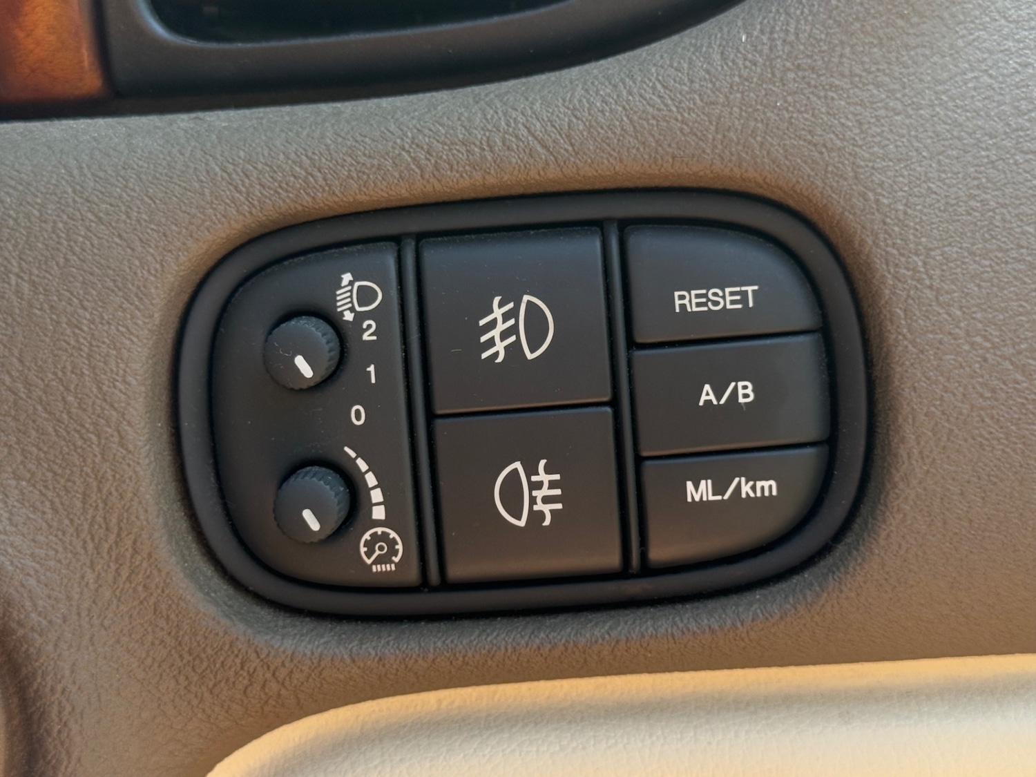 Used Jaguar S-Type 2007 for sale - 76619574: Photo 36